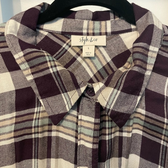Size L Style&Co button up shirt. Excellent quality and excellent condition! - Picture 7 of 8